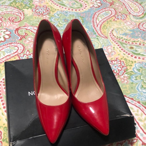 BCBGeneration Shoes - Slippe on kitten heels BCBGeneration Shoes - Slippe on kitten heels